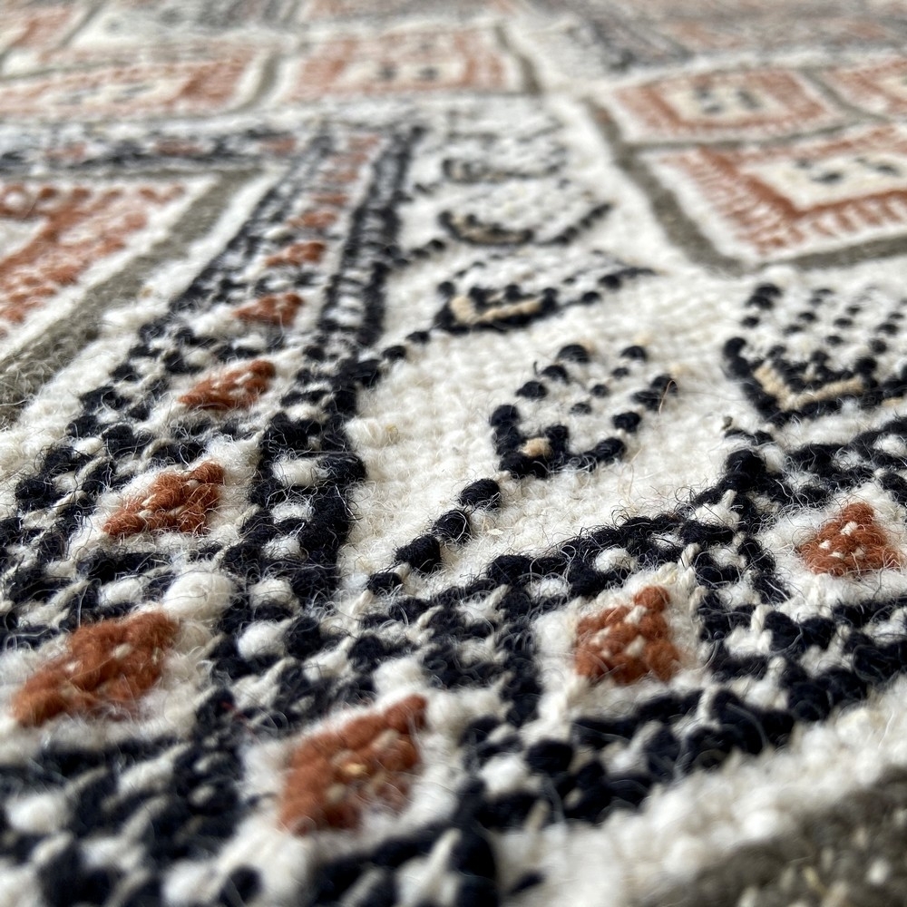 Tapis berbère Tapis Margoum Lina 140x210 Blanc/Marron (Fait main, Laine, Tunisie) Tapis margoum tunisien de la ville de Kairouan