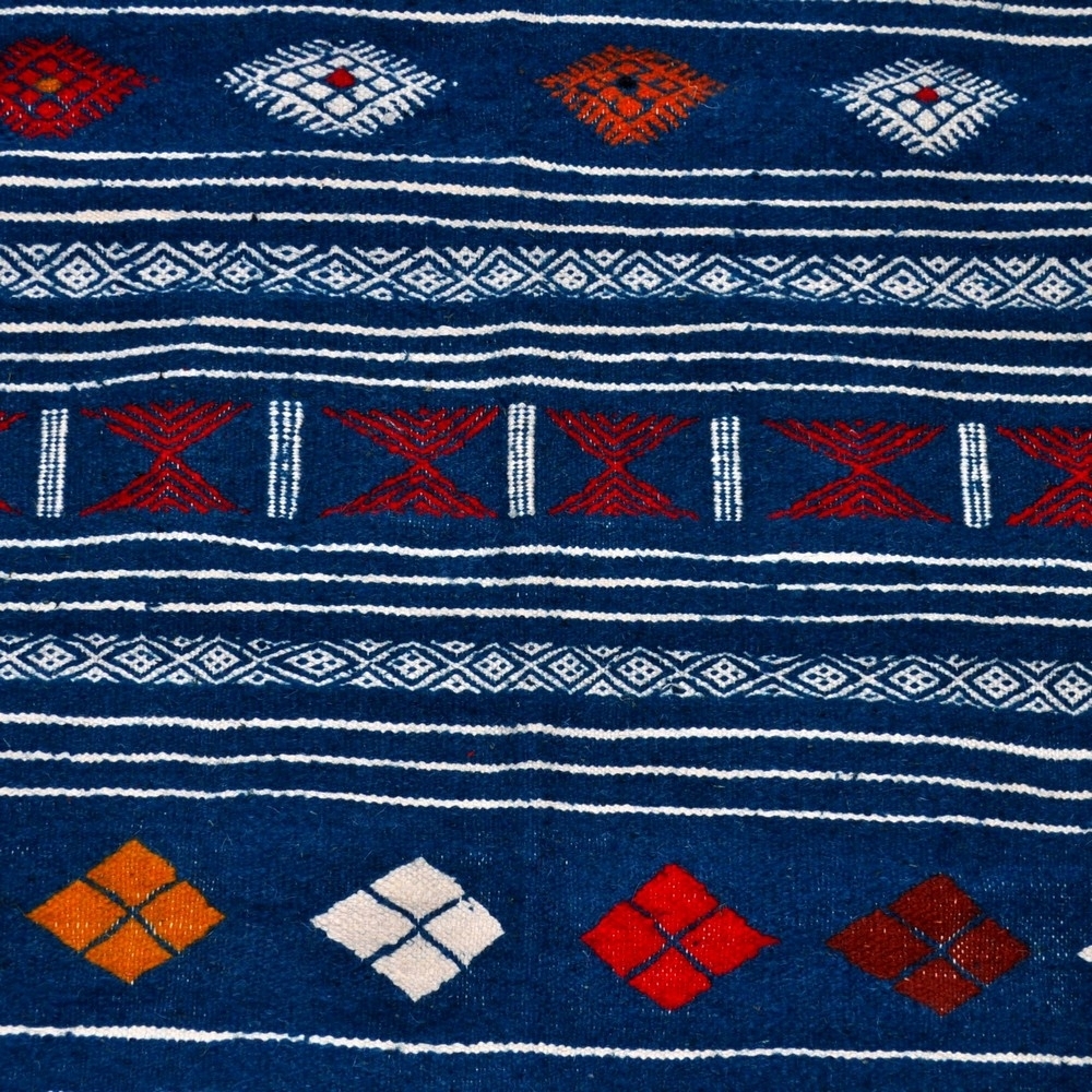 Tapis berbère Tapis Kilim Aljanoub 96x140 Bleu (Tissé main, Laine, Tunisie) Tapis kilim tunisien style tapis marocain. Tapis rec