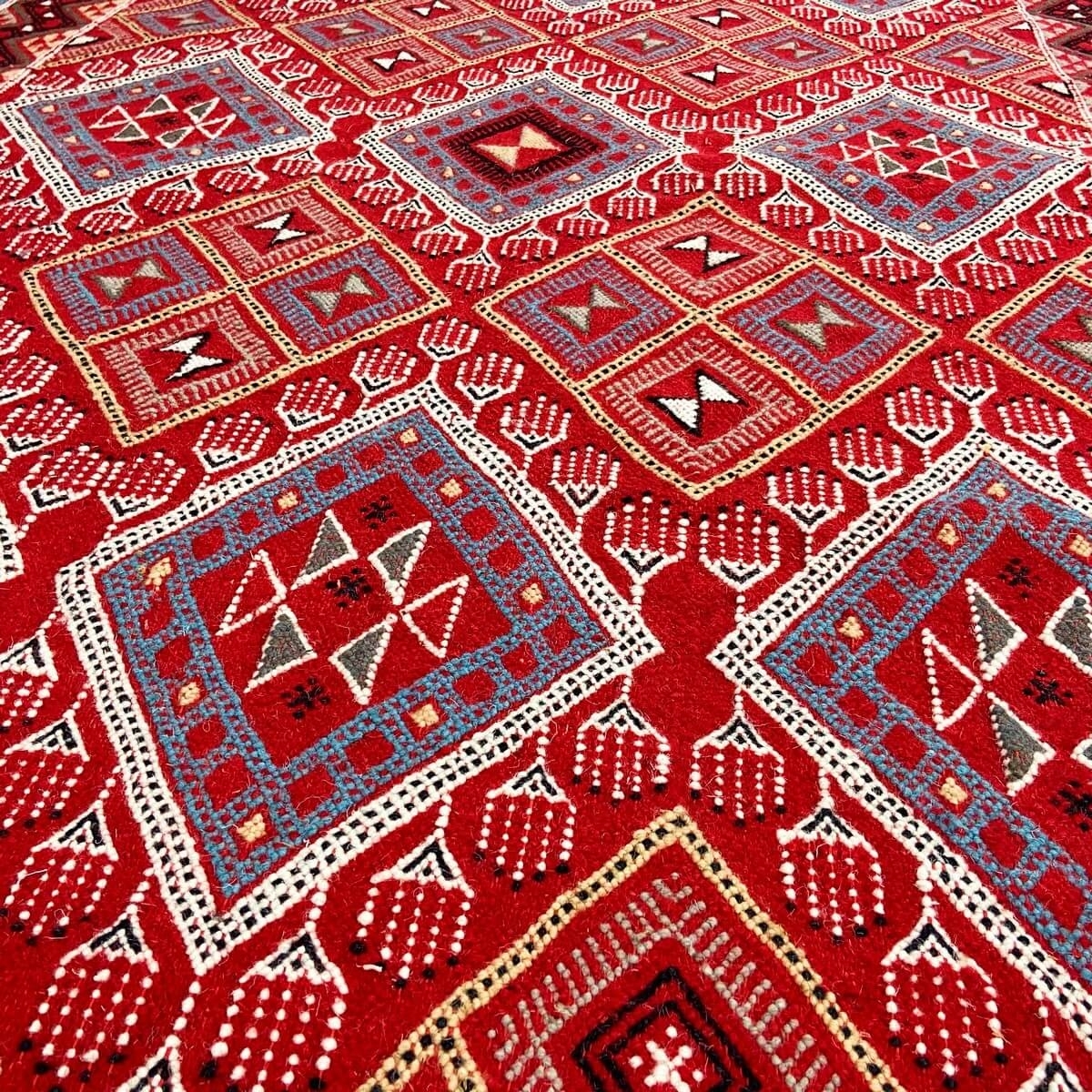 Berber carpet Rug Margoum Ayoun 126x208 Red (Handmade, Wool) Tunisian margoum rug from the city of Kairouan. Rectangular living 