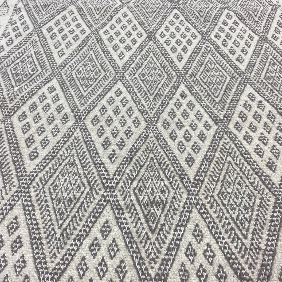 Berber carpet Rug Margoum Zembra 120x190 White/Grey (Handmade, Wool, Tunisia) Tunisian margoum rug from the city of Kairouan. Re