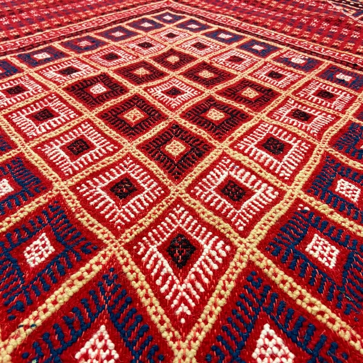 Berber Teppich Teppich Margoum Azid 128x200 Rot (Handgefertigt, Wolle) Tunesischer Margoum-Teppich aus der Stadt Kairouan. Recht