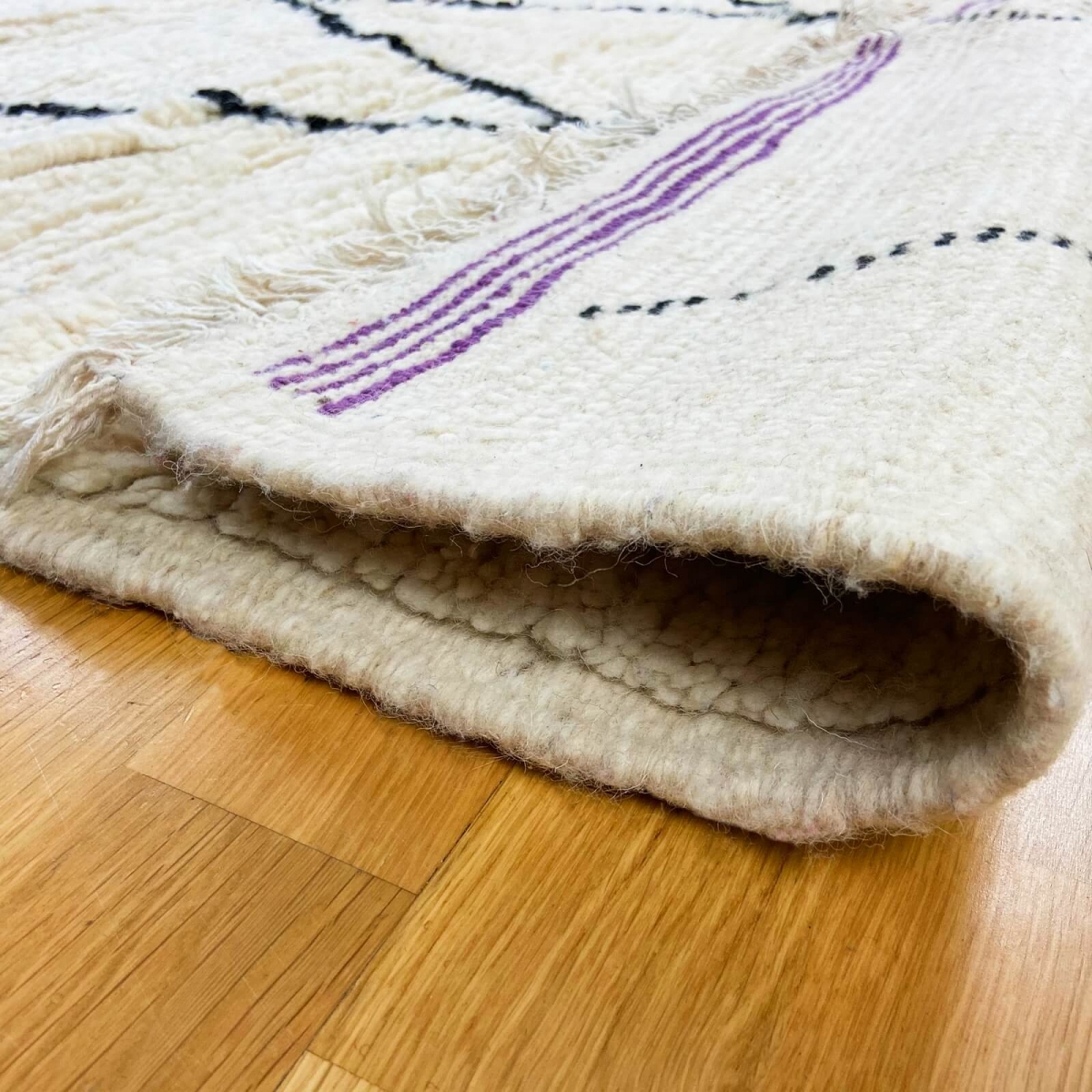 Tapis berbère Tapis Beni Ouarain Ranoa 145x230 cm Berbere Blanc et Noir (Fait main, Laine, Maroc) Tapis Beni Ouarain 145x230 cm 