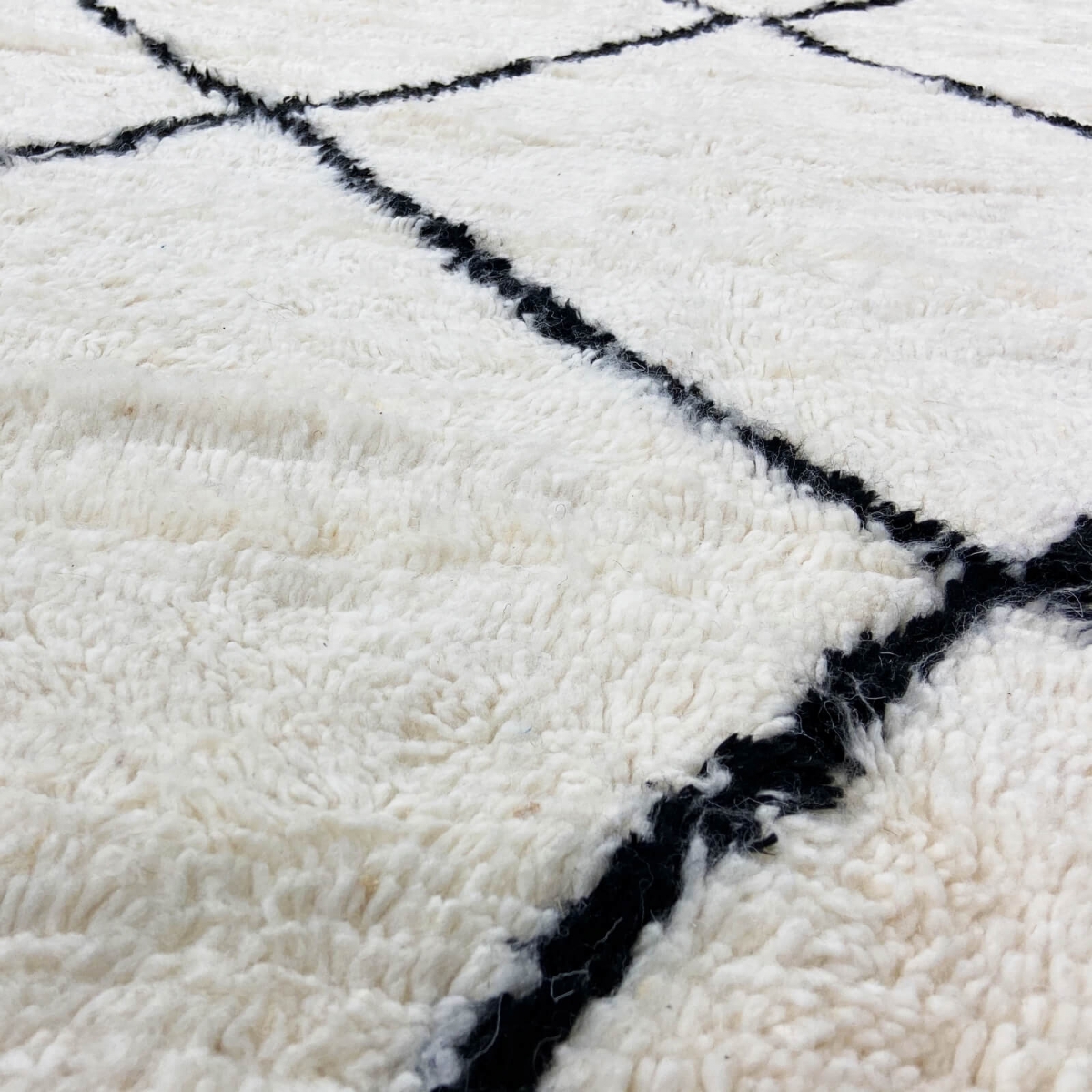Tapis berbère Tapis Beni Ouarain Laha 145x255 cm Berbere Blanc et Noir (Fait main, Laine, Maroc) Tapis Beni Ouarain 145x255 berb
