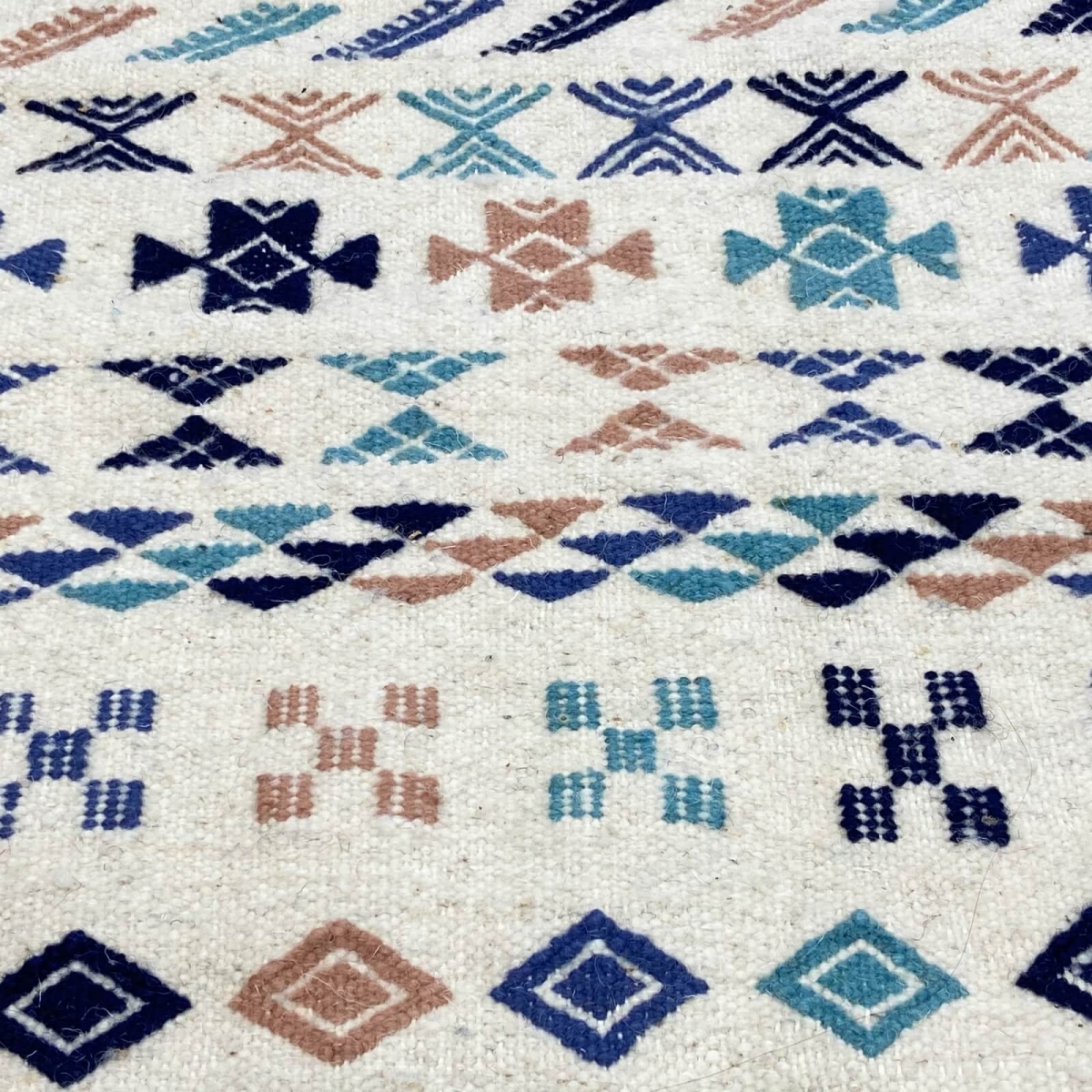 Berber tapijt Vloerkleed Kilim 135x205 cm Wit Blauw Bruin | Handgeweven, Wol, Tunesië Tunesisch kilimdeken, Marokkaanse stijl. R