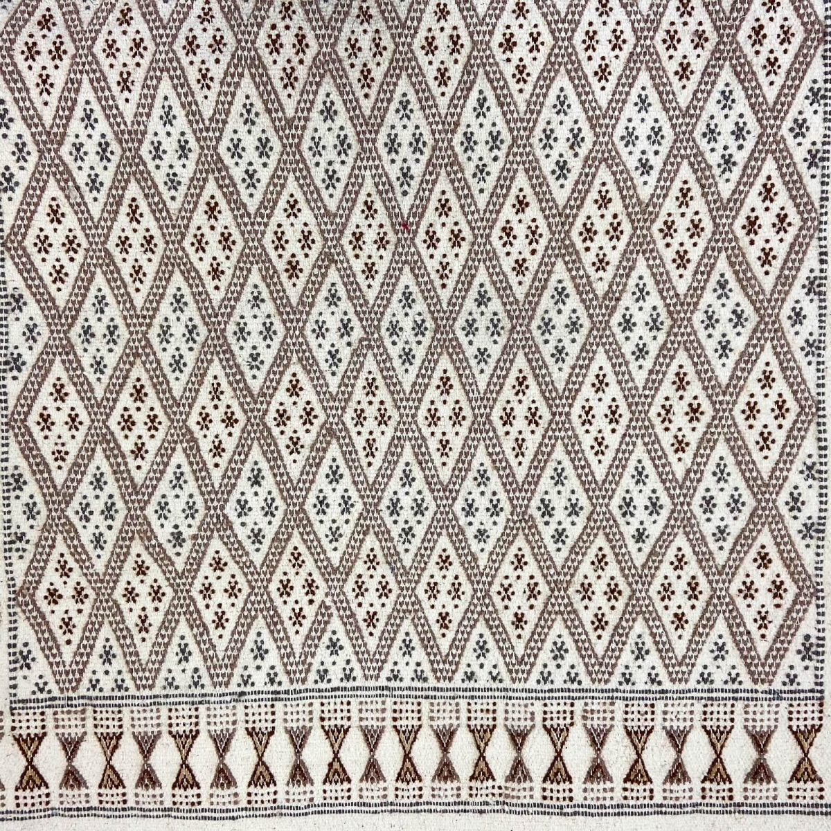 Berber carpet Rug Margoum 95x275 cm White/Brown | Handmade, Wool, Tunisia) Tunisian margoum rug from the city of Kairouan. Recta