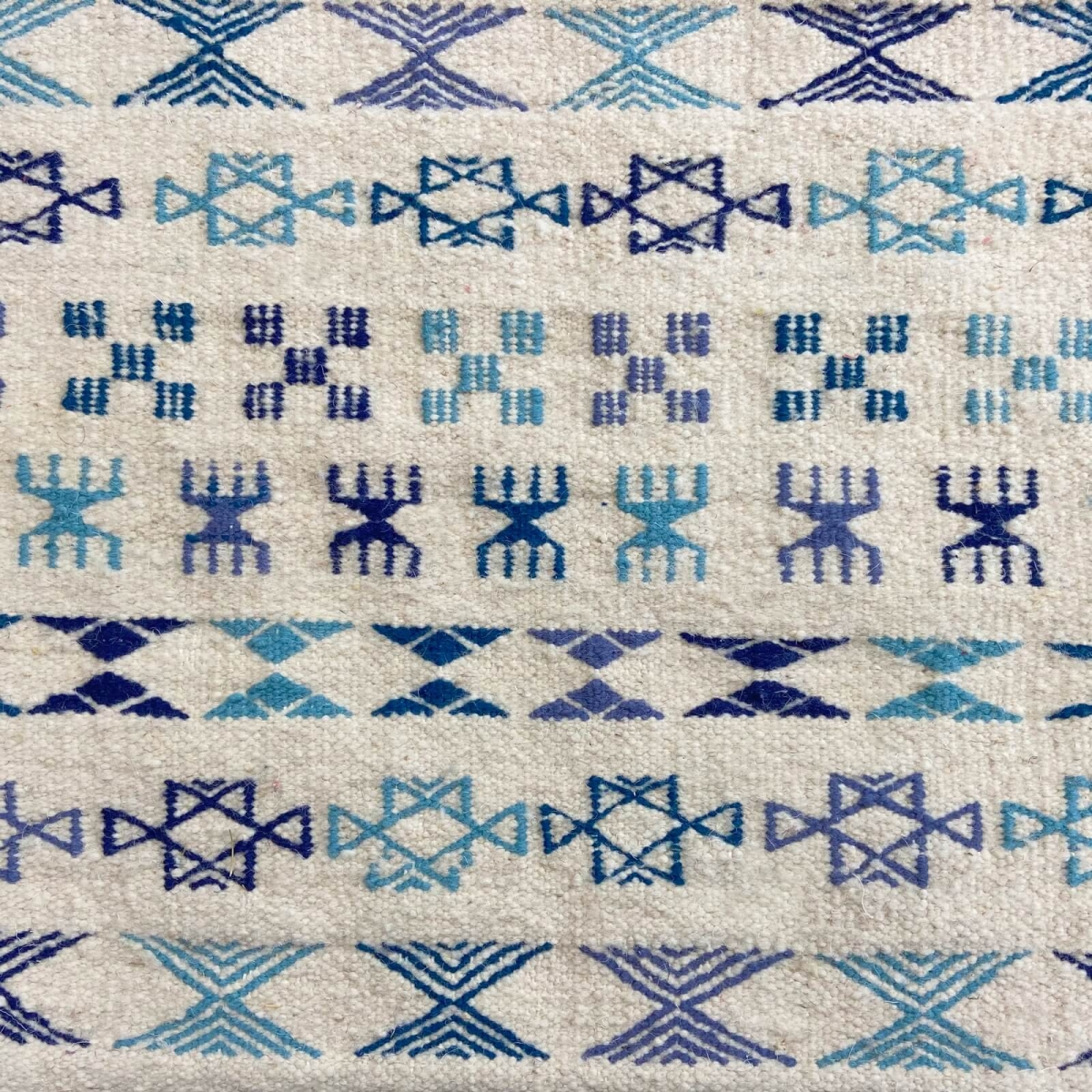 Tapete berbere Tapete Kilim 130x205 cm Branco Azul | Tecidos à mão, Lã, Tunísia Tapete tunisiano kilim, estilo marroquino. Tapet