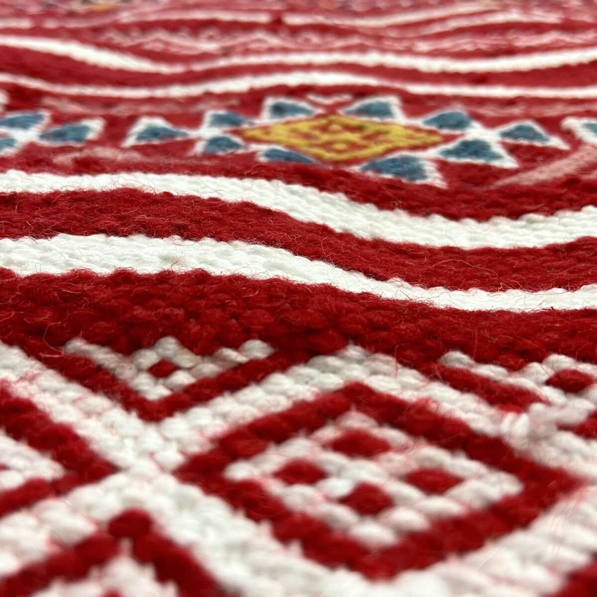 Berber Teppich Teppich Kelim Friqya 57x118 Rot (Handgewebt, Wolle, Tunesien) Tunesischer Kelim-Teppich im marokkanischen Stil. R