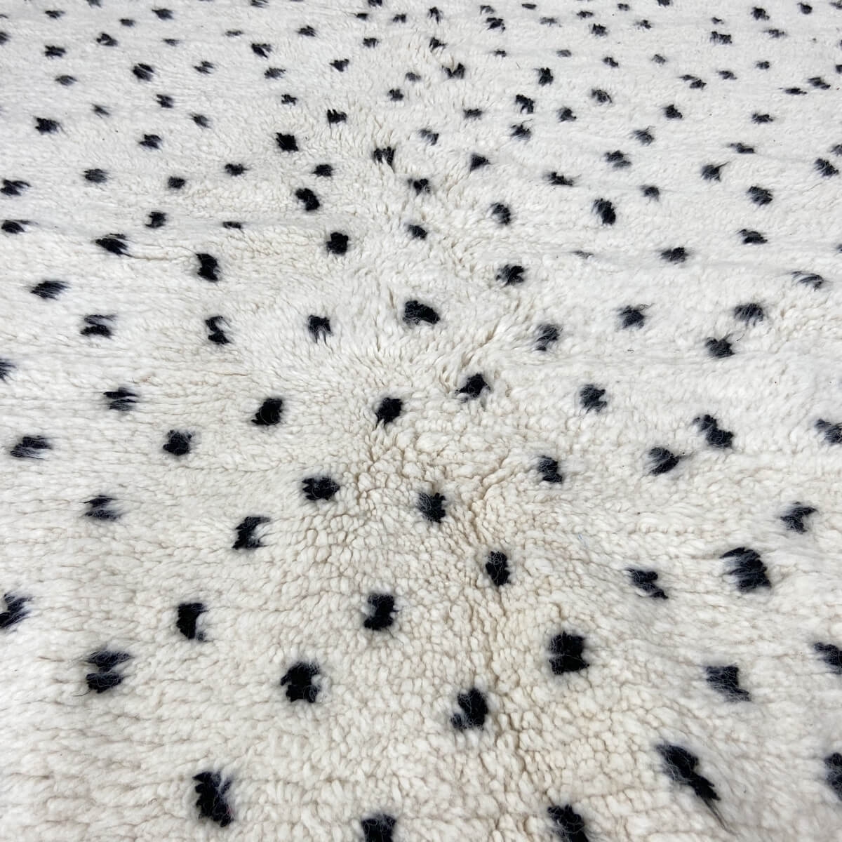 Berber carpet Rug Beni Ouarain Ghouri 160x255 cm White and Black (Handmade, Wool, Morocco) Tunisian margoum rug from the city of