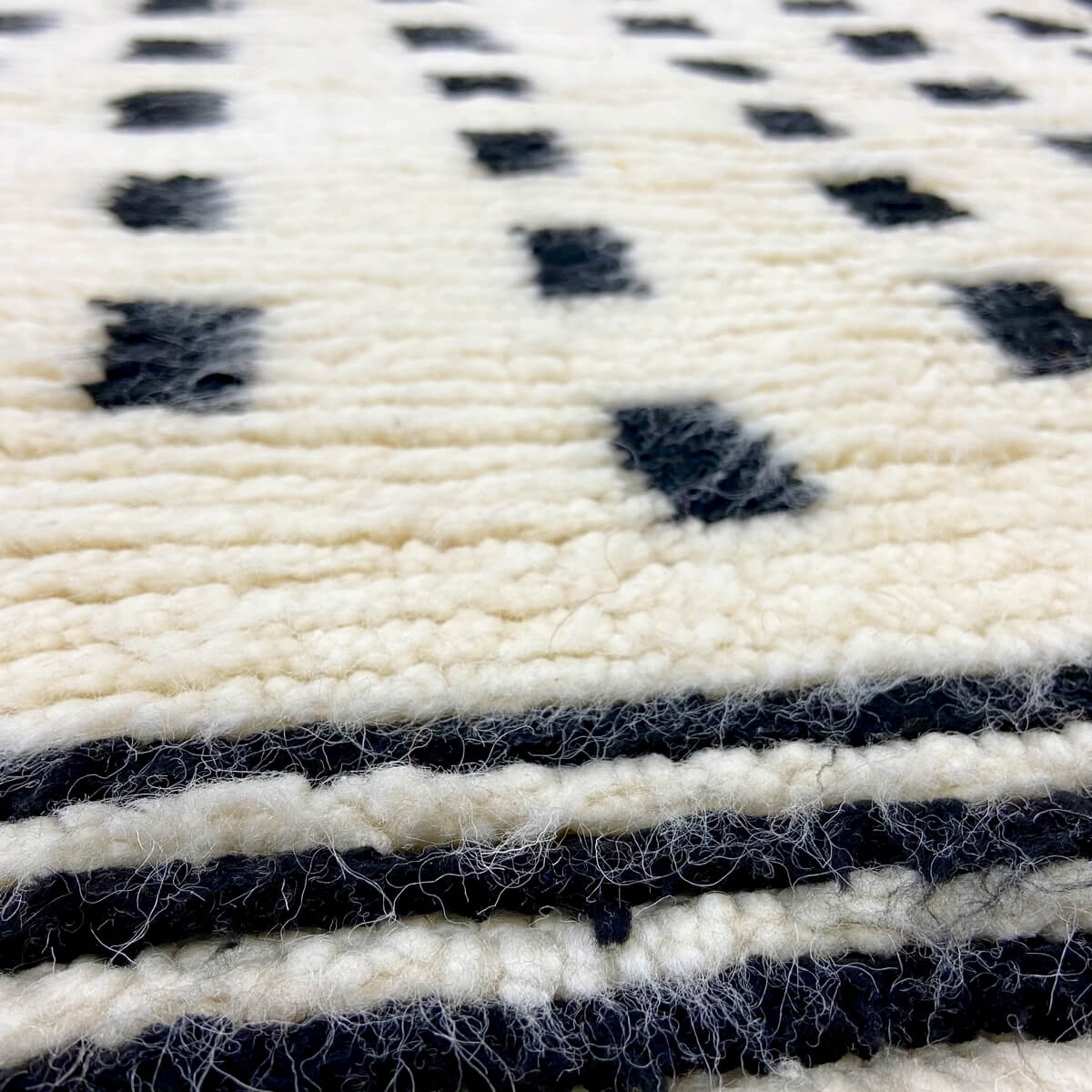 tappeto berbero Tappeto Beni Ouarain Eyla 145x240 cm Bianco e Nero (Fatto a mano, Lana, Marocco) Tappeto margoum tunisino della 