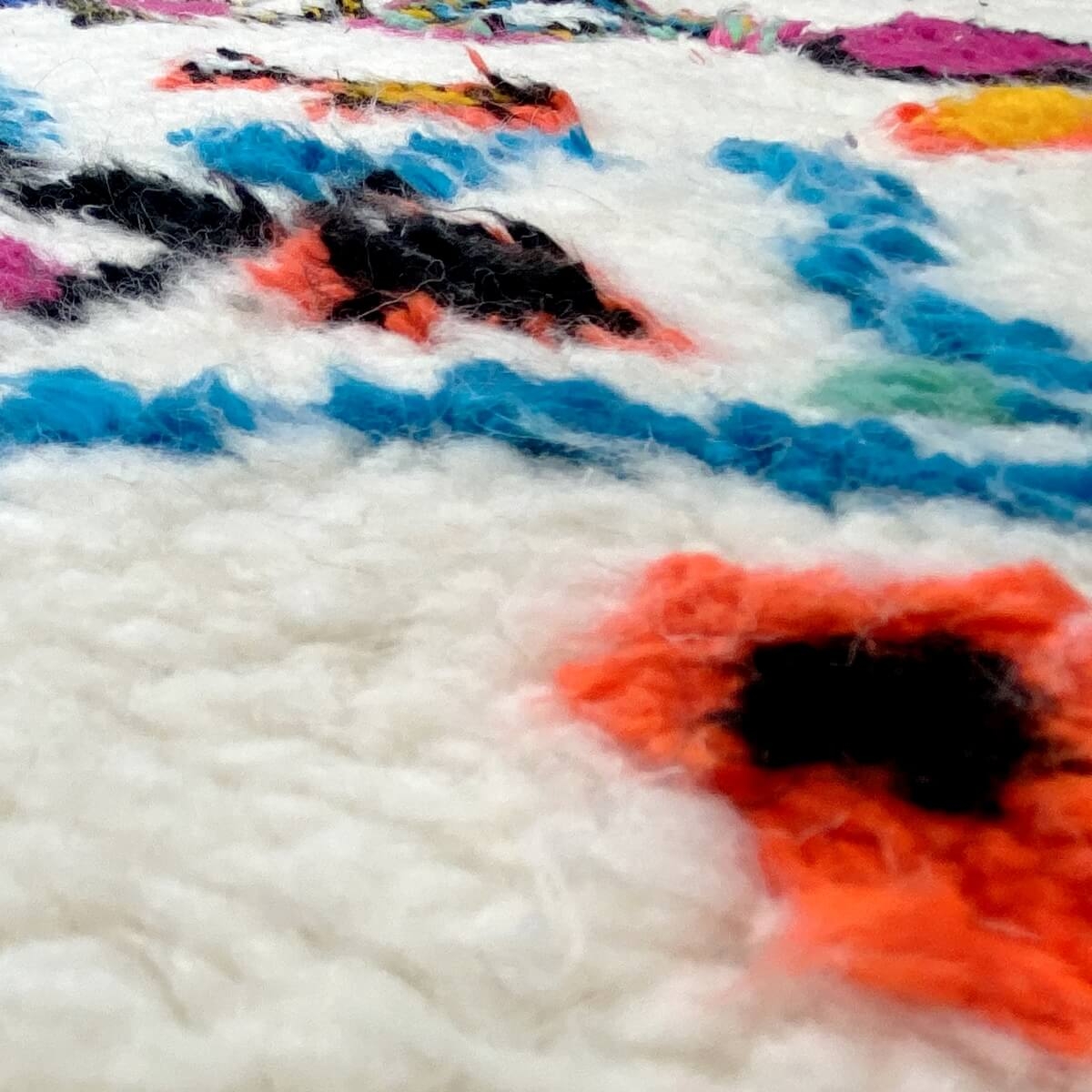 Tapis berbère Tapis Azilal Athas 120x150 cm Blanc/Multicolore (Fait main, Laine, Maroc) Tapis Azilal berbère marocain de la régi