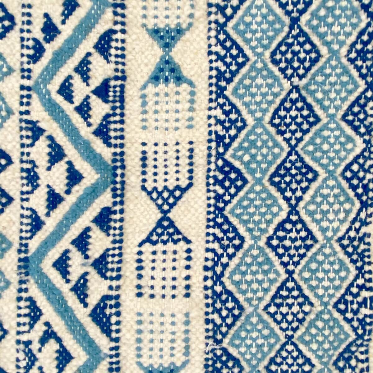 Tapis berbère Tapis Margoum Ghassa 125x195 Bleu/Blanc (Fait main, Laine, Tunisie) Tapis margoum tunisien de la ville de Kairouan