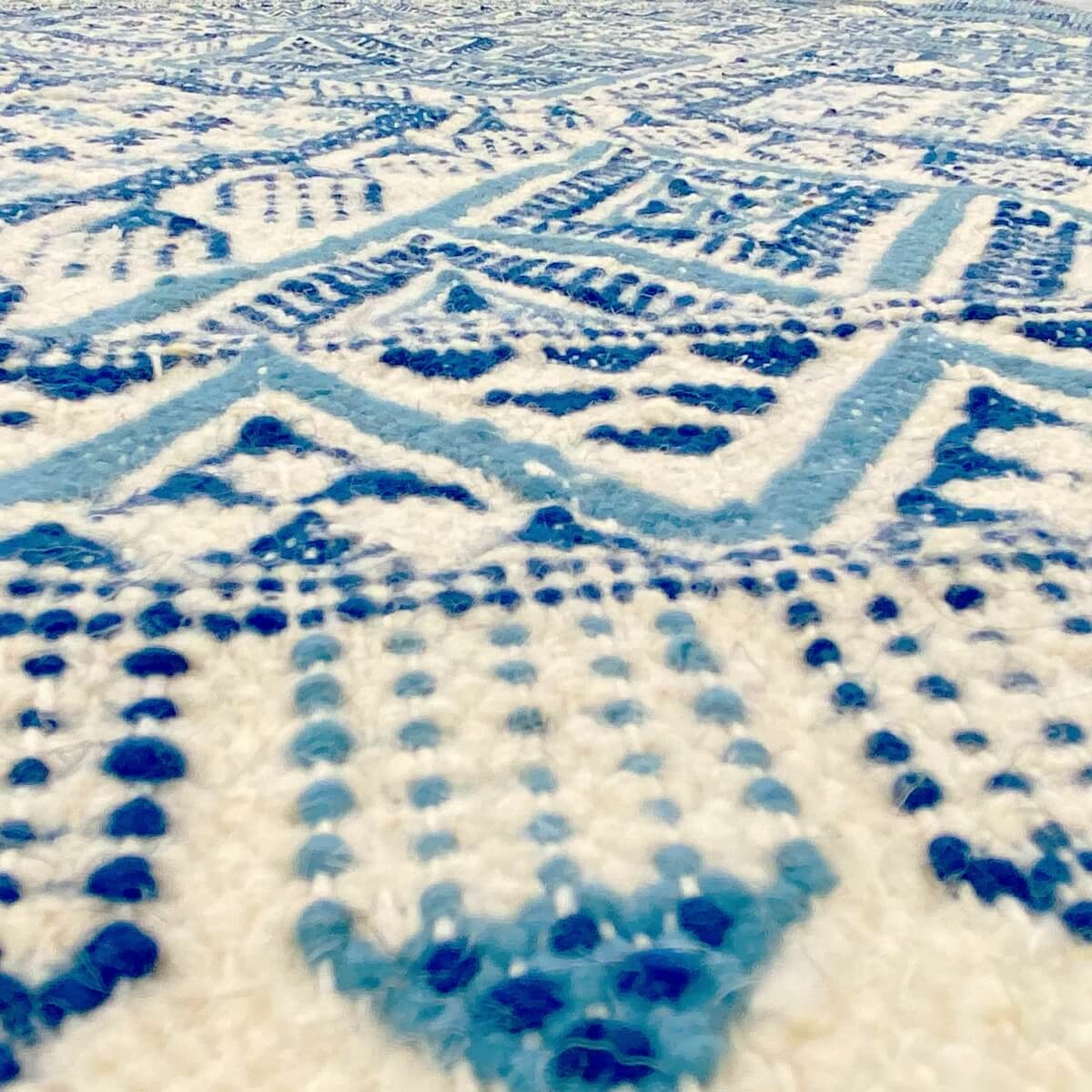 Tapis berbère Tapis Margoum Ghassa 125x195 Bleu/Blanc (Fait main, Laine, Tunisie) Tapis margoum tunisien de la ville de Kairouan