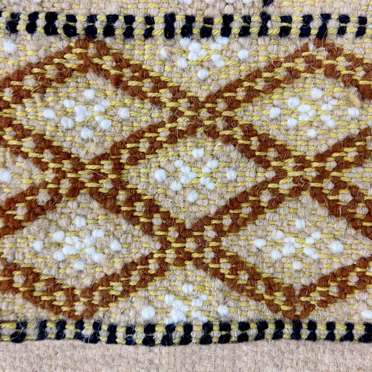 Berber carpet Rug Margoum Baghrir 120x200 Beige (Handmade, Wool, Tunisia) Tunisian margoum rug from the city of Kairouan. Rectan