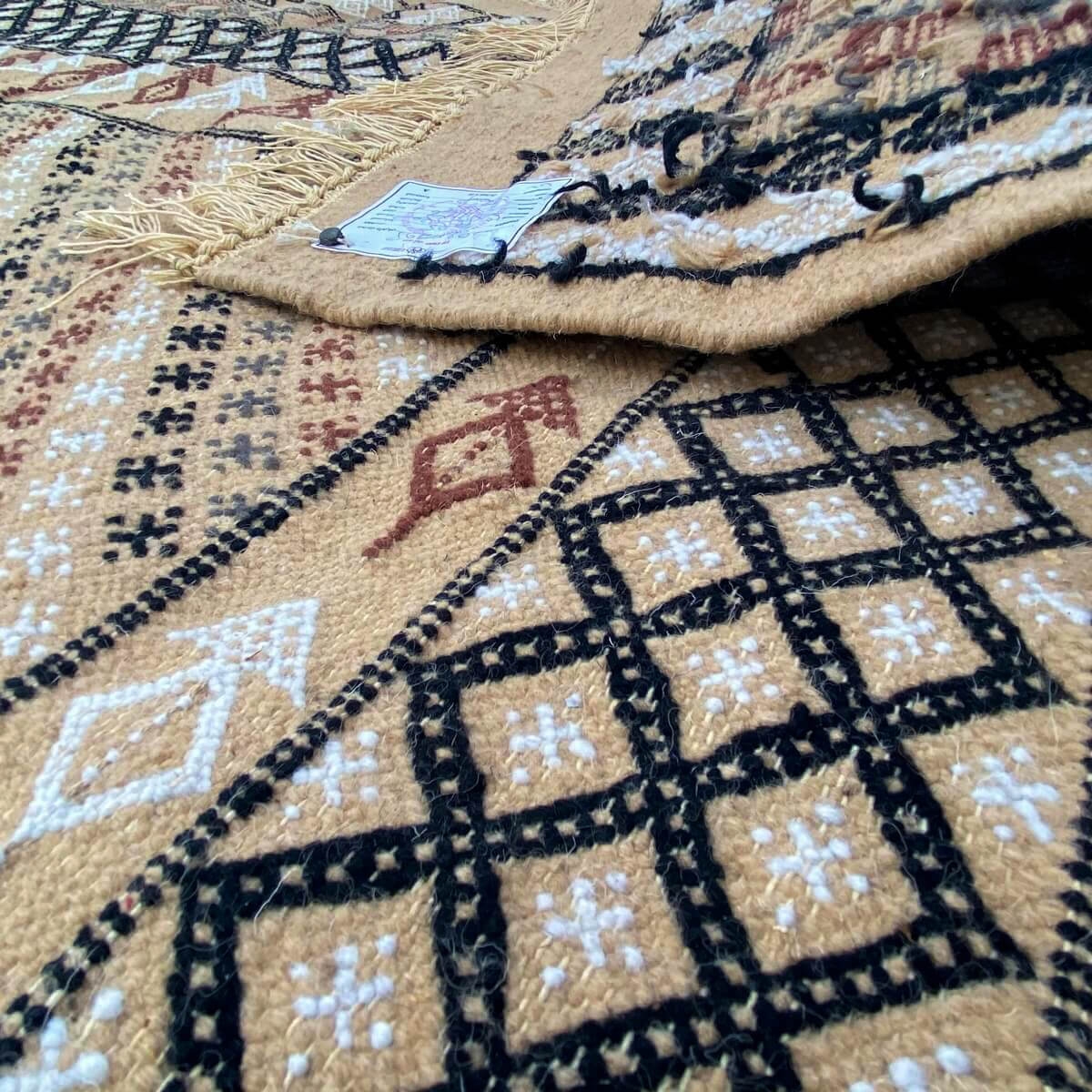 Berber carpet Large Rug Margoum Sahl 200x300 Beige (Handmade, Wool) Tunisian margoum rug from the city of Kairouan. Rectangular 