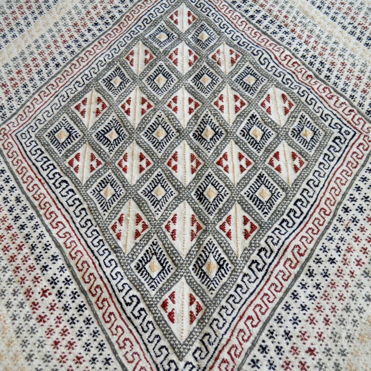 Tapis berbère Grand Tapis Margoum Zarbia 205x300 Blanc (Fait main, Laine, Tunisie) Tapis margoum tunisien de la ville de Kairoua