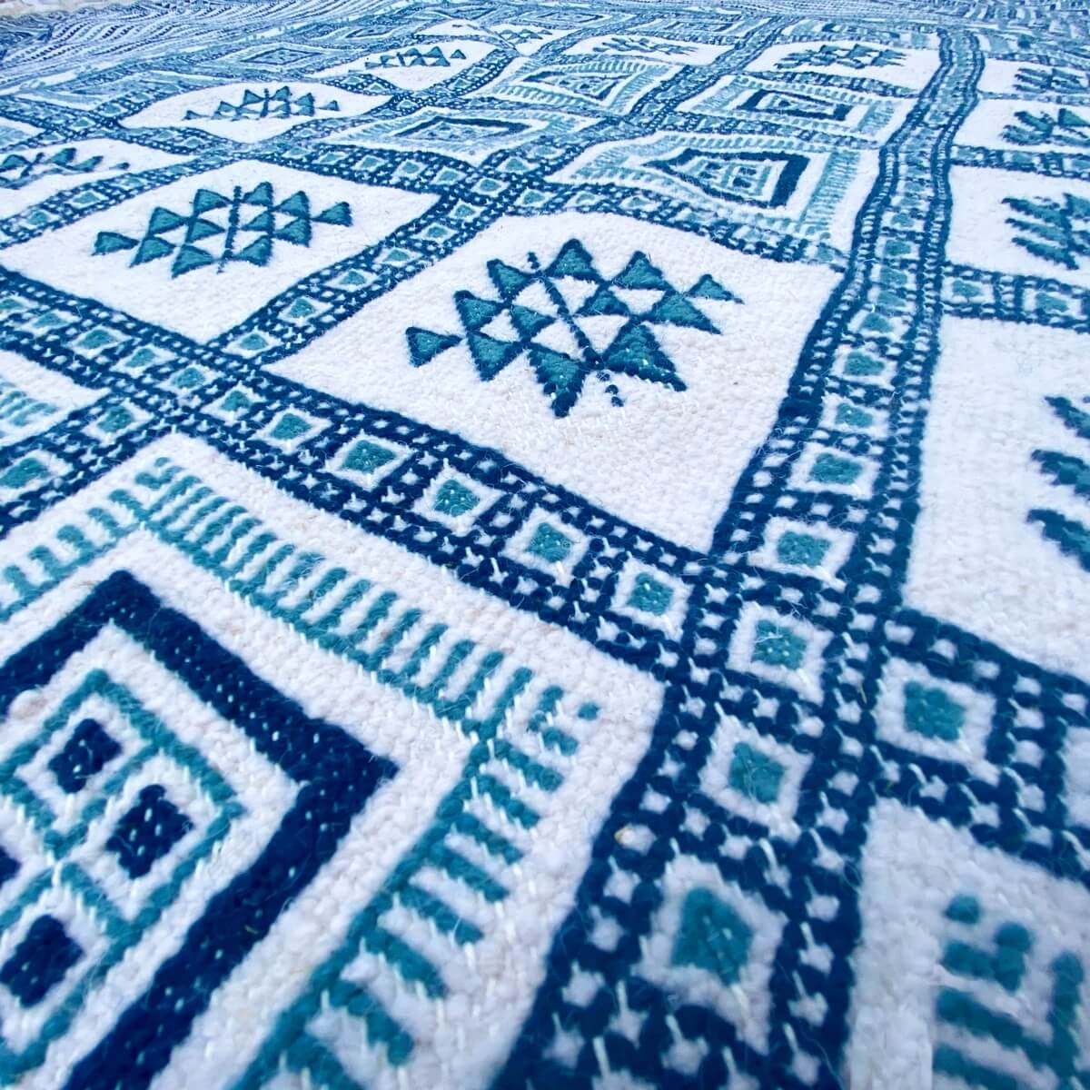 Berber tapijt Groot Tapijt Margoum Malih 210x300 Blauw/Wit (Handgeweven, Wol, Tunesië) Tunesisch Margoum Tapijt uit de stad Kair