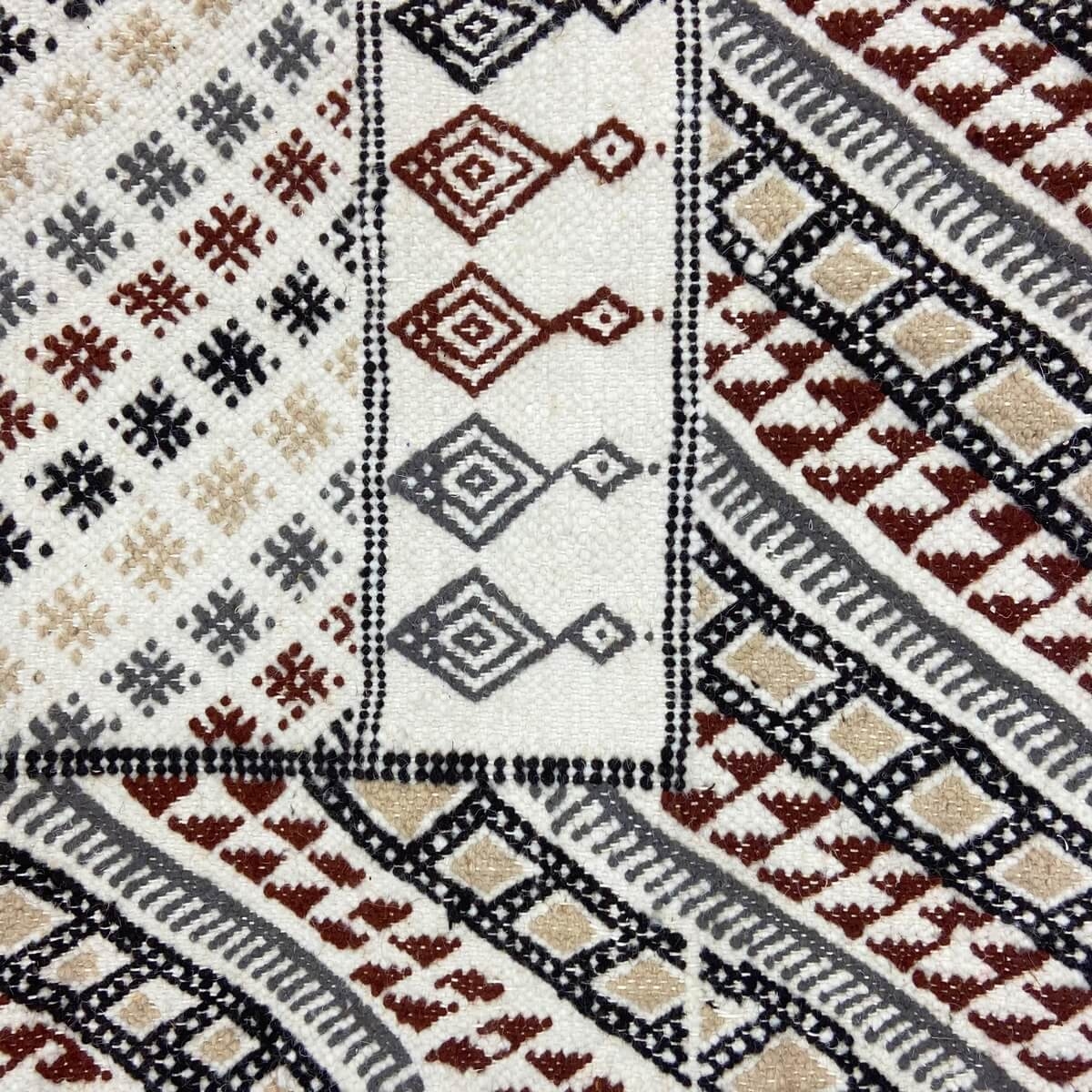 Berber carpet Rug Margoum Enia 125x200 White/Beige (Handmade, Wool, Tunisia) Tunisian margoum rug from the city of Kairouan. Rec