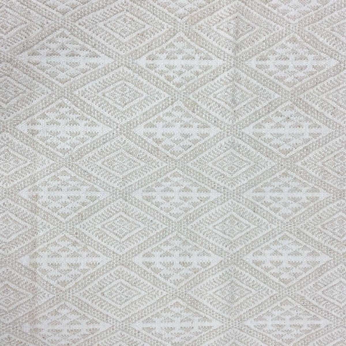 Berber carpet Rug Margoum Bayoudh 115x180 White/Beige (Handmade, Wool, Tunisia) Tunisian margoum rug from the city of Kairouan. 