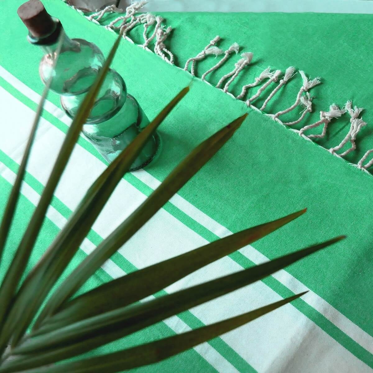 Berber carpet Fouta Trèfle Canvas - 100x200 - Green - 100% cotton Original fouta towel from Tunisia. Classic format 100x200 cm, 